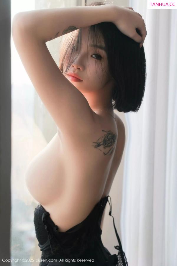   [XiuRen]高清写真图 2025.03.27 No.10076 汐子 魅惑黑丝第49张图片